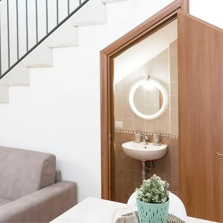 Appartement A Due Passi Dalla Reggia *