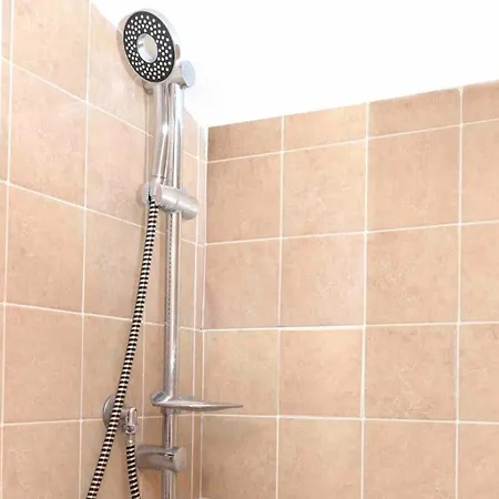 A Due Passi Dalla Reggia Appartement